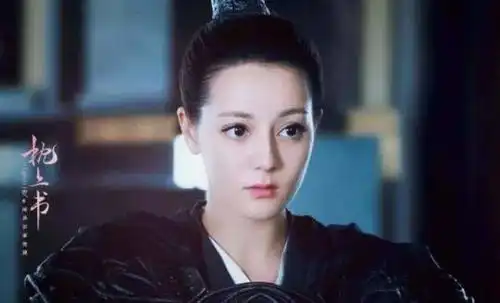 全员装瞎,影视剧中雷人的女扮男装,我的智商受到了侮辱