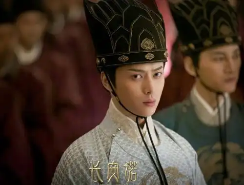 成毅爱情古装剧定档,搭档90后小花赵樱子,更有杨超越倾情加盟