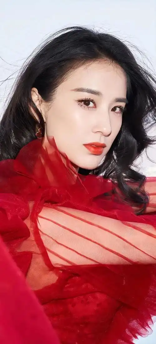 黄圣依窈窕淑女寤寐求之
