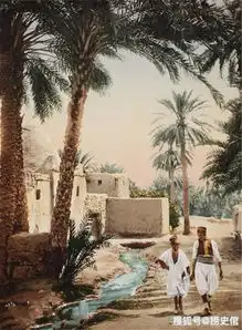 十九世纪末,彩色照片记录的那不勒斯街边小吃和颐和园的石舫风景