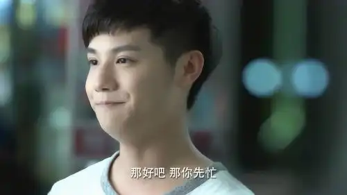 微微一笑很倾城看着厨师的小眼神,怎么觉得有点小奇怪呢