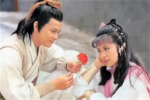 如果郭靖放在神雕侠侣倚天屠龙记中,分别是什么水平的高手
