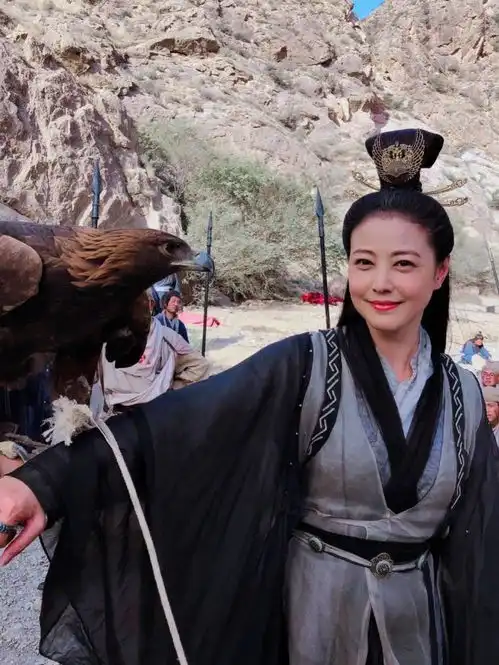 15位自然衰老的女星,身材发福满脸皱纹,优雅老去的模样很舒服