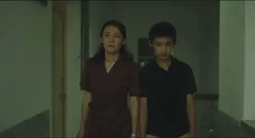 隐秘的角落父爱缺席窒息的母爱,学霸朱朝阳是怎么变坏的