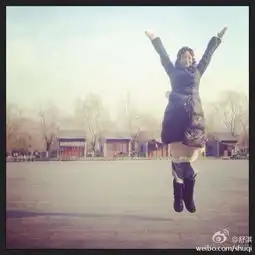 舒淇一步之遥将杀青跳跃悬浮照庆祝