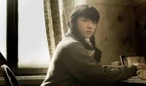 人生若觉没希望,不妨读读萧红的呼兰河传
