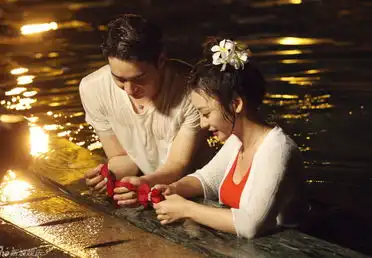 柳岩与韩国帅哥黄灿盛泳池戏水大演湿身诱惑