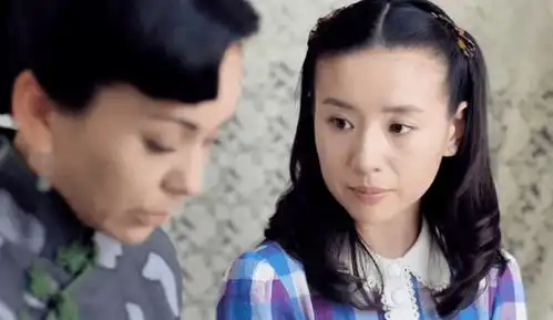 花开如梦44岁董洁给54岁王琳演女儿引热议,网友看着辣眼