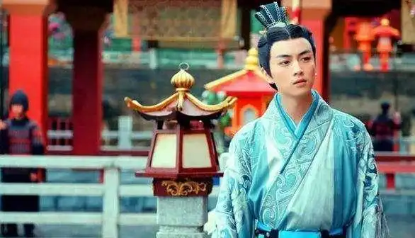 他们做了同一件事,被后世称赞,其实两人之间有着血海深仇