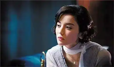 游戏规则里的娜扎颜值演技双在线,低调努力才是演员的正确打开方式
