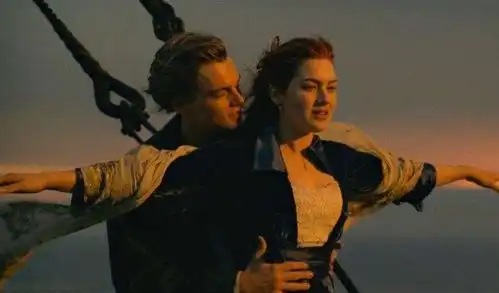 泰坦尼克号唯一幸存的日本人,因船沉时的一个举动,被骂了一辈子
