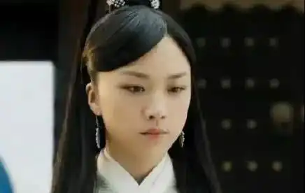 张叔平又翻车掀起杨幂刘海后,这次女神汤唯的造型竟然这么丑