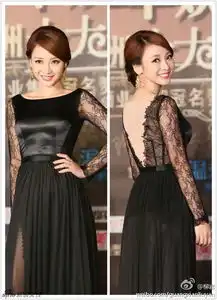 柳岩微博生活私照玲珑曲线大秀风情