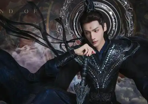 长月烬明更新的速度慢得像蜗牛,剧中的广告插的倒是挺积极的
