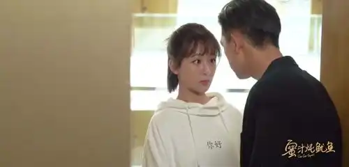 李现蜜汁炖鱿鱼杀青,与女主发糖不断,网友这个拥抱太甜了
