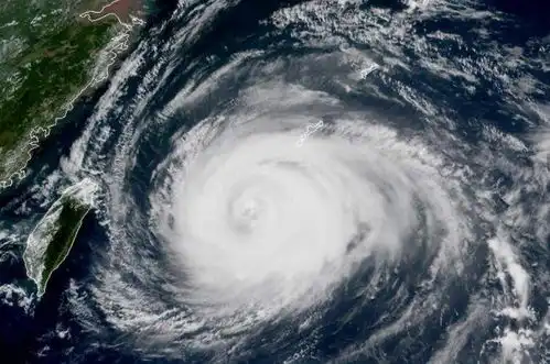 一艘货轮在东海失踪,目的地为中国,日本出动大量舰机参与搜救