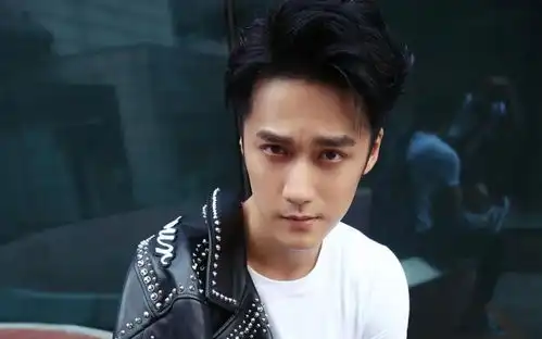 被娱乐圈淘汰的明星县城买房走穴商演,走到这步能怪谁呢