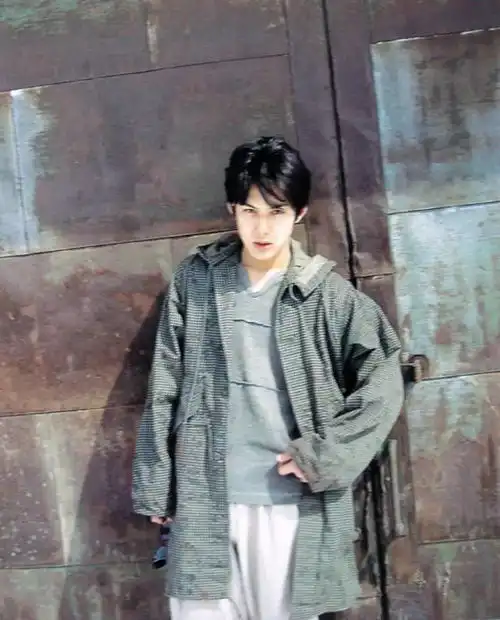 19岁的柏原崇身上的少年感,应该是无可匹敌的吧