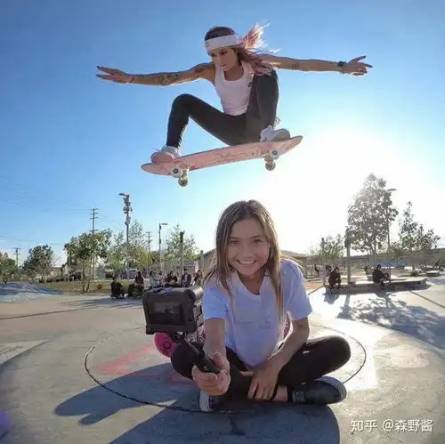 这群乘风破浪的滑板女孩,打破了世界对女性的偏见
