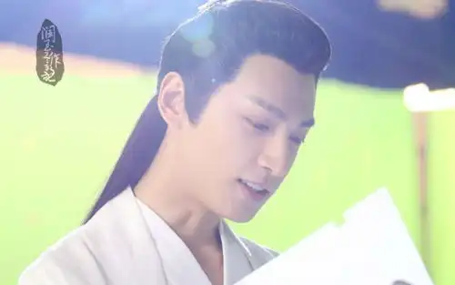 倾城时光张峻宁因临时救场大火,罗云熙同样如此,而连她也是