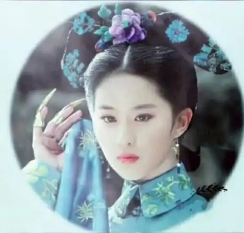 刘亦菲宫廷剧照流出,实力演绎集万千宠爱于一身
