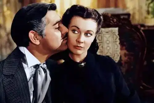 乱世无佳人,那些没被光抓走的人的爱情困局
