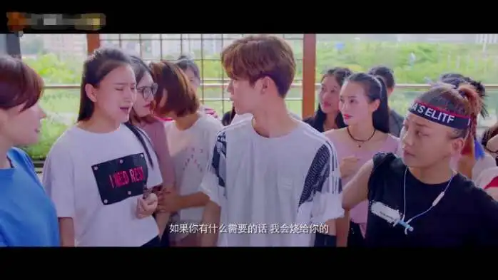 甜蜜暴击即将霸占荧幕鹿晗关晓彤甜蜜来袭你准备好了吗
