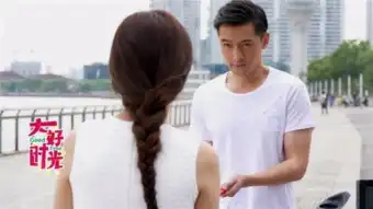 胡歌一年的广告费2亿人民币