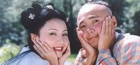 回忆杀来袭,陶虹翁虹20年后同框,重现春光灿烂猪八戒中造型
