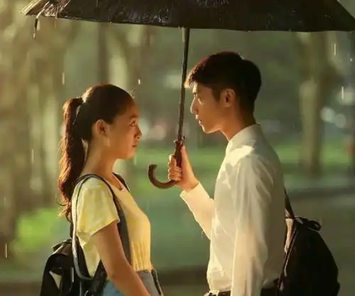 罗云熙吴倩三演情侣,网友言爷青回,七年售后绝了
