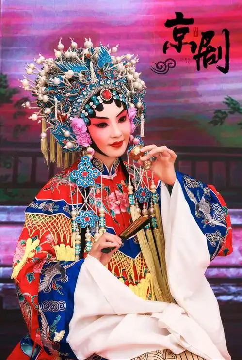 云想衣裳花想容吕彬拍摄的国粹京剧人物艺术照
