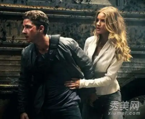 影评变形金刚3编剧的脑袋被驴踢了吗