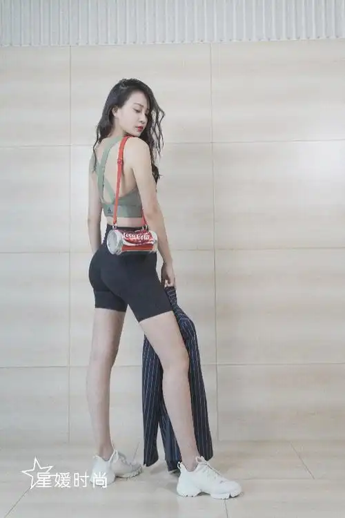 从瑜伽女神晋升功夫女星母其弥雅携新片急先锋时尚现身