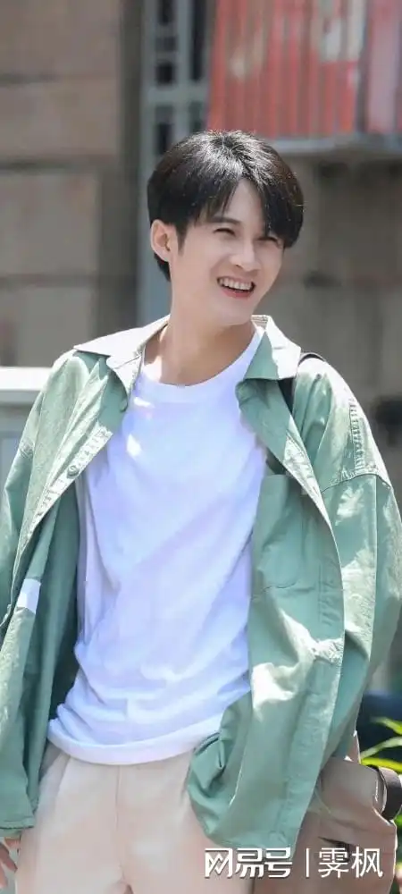 檀健次壁纸,最近粉上了檀健次,分享一波壁纸
