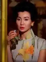 16位旗袍女星张曼玉驼背,汤唯站不直,却美得让人心动