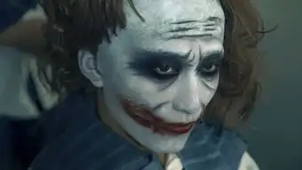 窦骁cos希斯莱杰小丑造型网友吓一跳