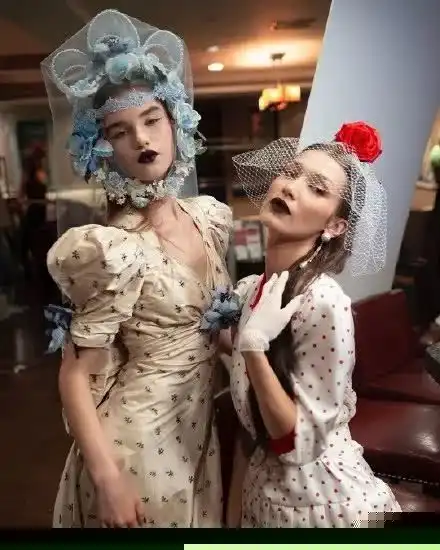 这届时装周得换个姿势看,这些造型我可以