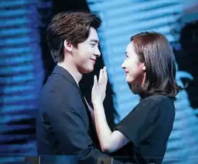 李易峰刚发了一条微博,杨幂就发了离婚声明,这真的是巧合吗