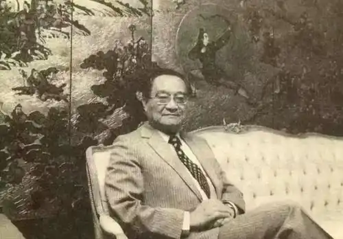 金庸去世四周年,书迷集体怀念,金大侠的一生就是一部武侠小说