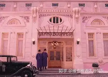 古代住酒店真的是这样吗江湖大侠来开房小二,两间上好客房好咧
