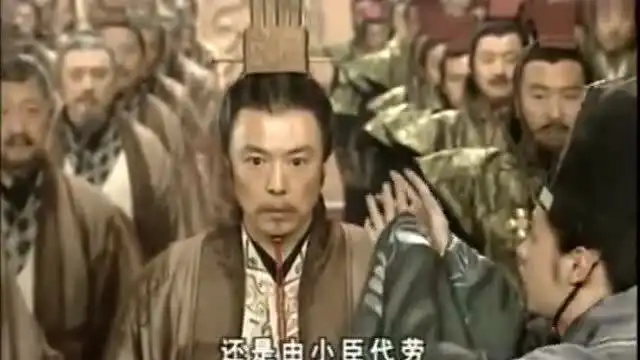 吕不韦被赐车裂之刑,众大臣跪地求情,结局惨烈
