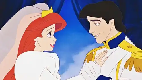 当迪士尼公主被cos后,花木兰神还原,贝儿公主被超越