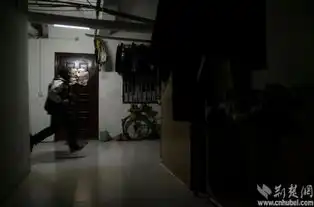 蜗居在地下室的家