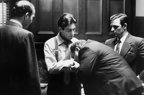 教父柯里昂对战狂飙高启强
