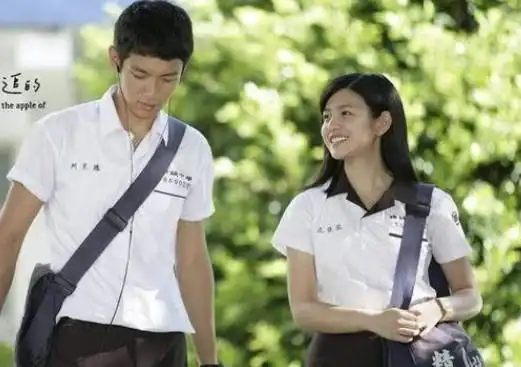 社会学家提出建议,尽量在大学时就找到对象,听完原因男生笑了
