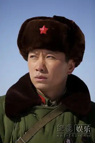 王政新电影老哨卡杀青温情演绎中苏友好情
