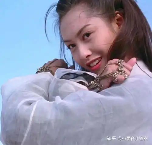 老婆生孩子,老公做了一件事网友沸腾了
