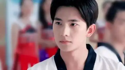 看了武动乾坤才发现杨洋变了一个人
