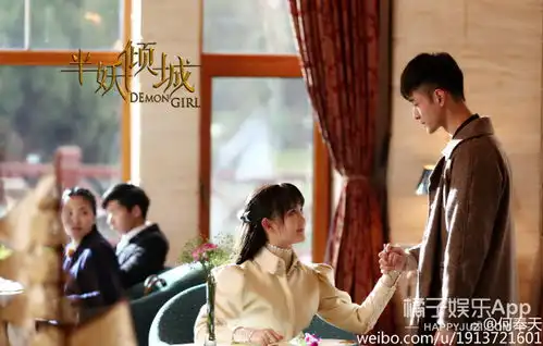 还记得美人为馅的周小篆吗他居然是陈晓的伴郎
