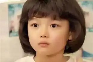 韩国女星都整过容这些人就没有,从小美到大
